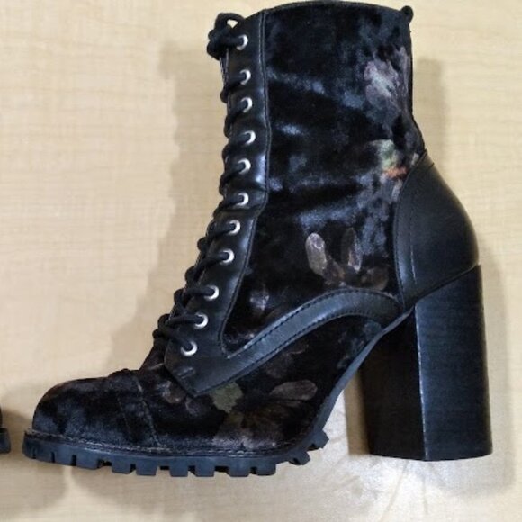 AMANDA WMS 7.5 Black Floral Zip Up Ankle Boots - Picture 15 of 17